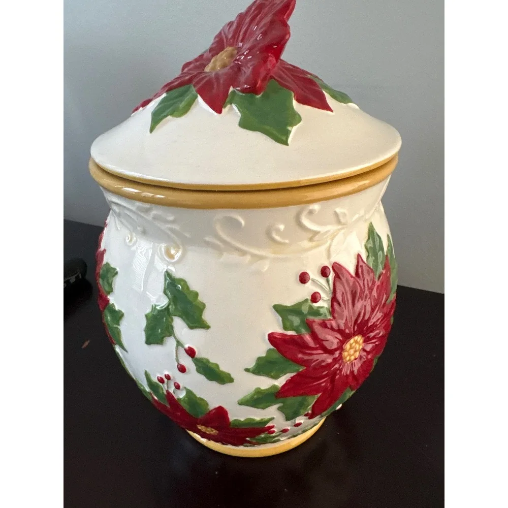 Christmas Poinsettia Ceramic Cookie Jar Holiday Canister Red Green White 3D Lid